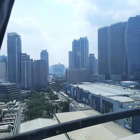 Spacious 2 Bedroom Unit With Pool Manila Exterior photo